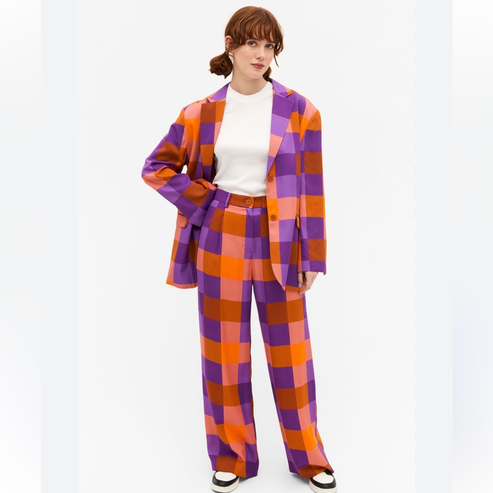Monki bright oversized suit. Blazer and pants